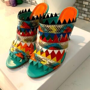 Manolo Blahnik size 37